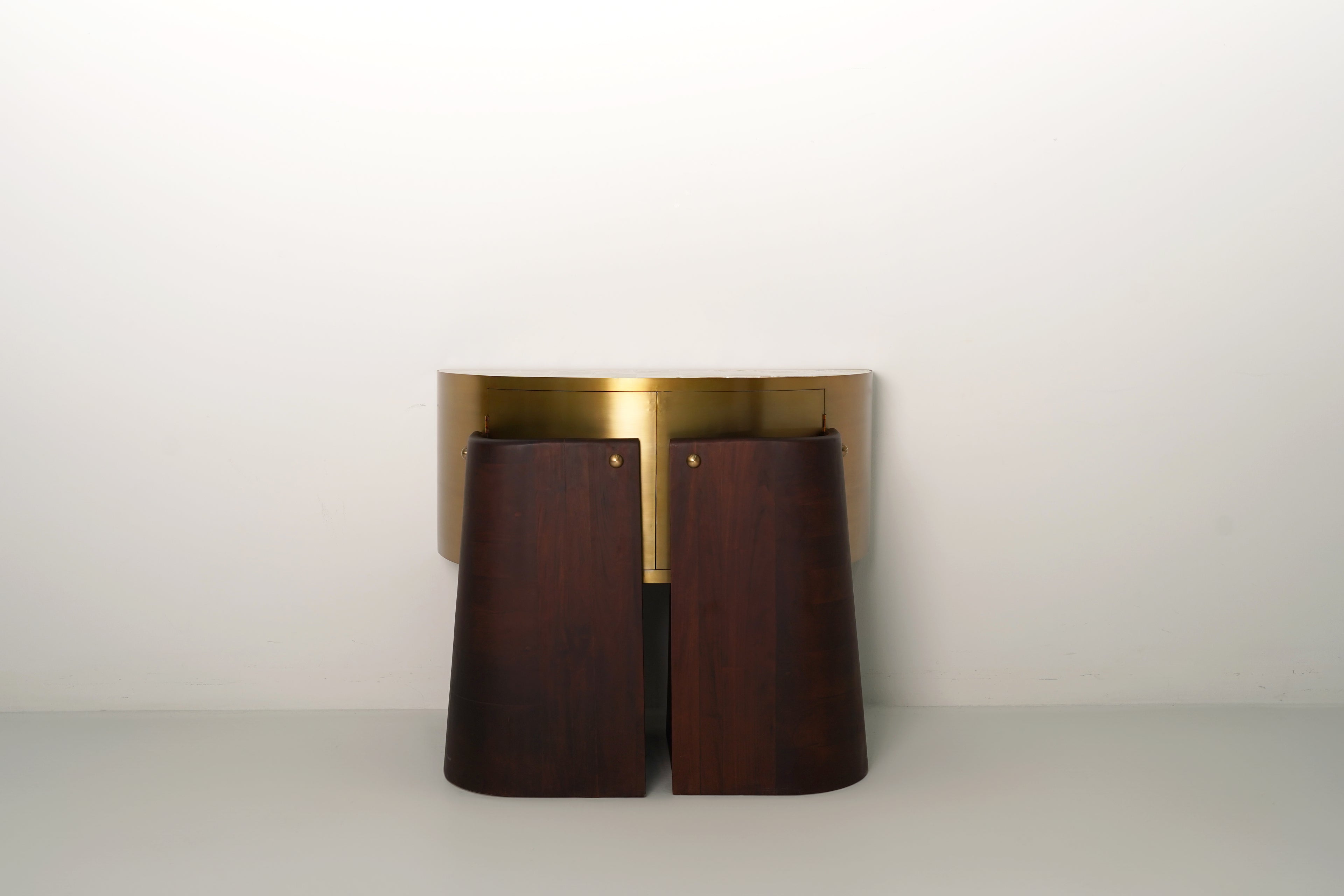 Juthoor Console