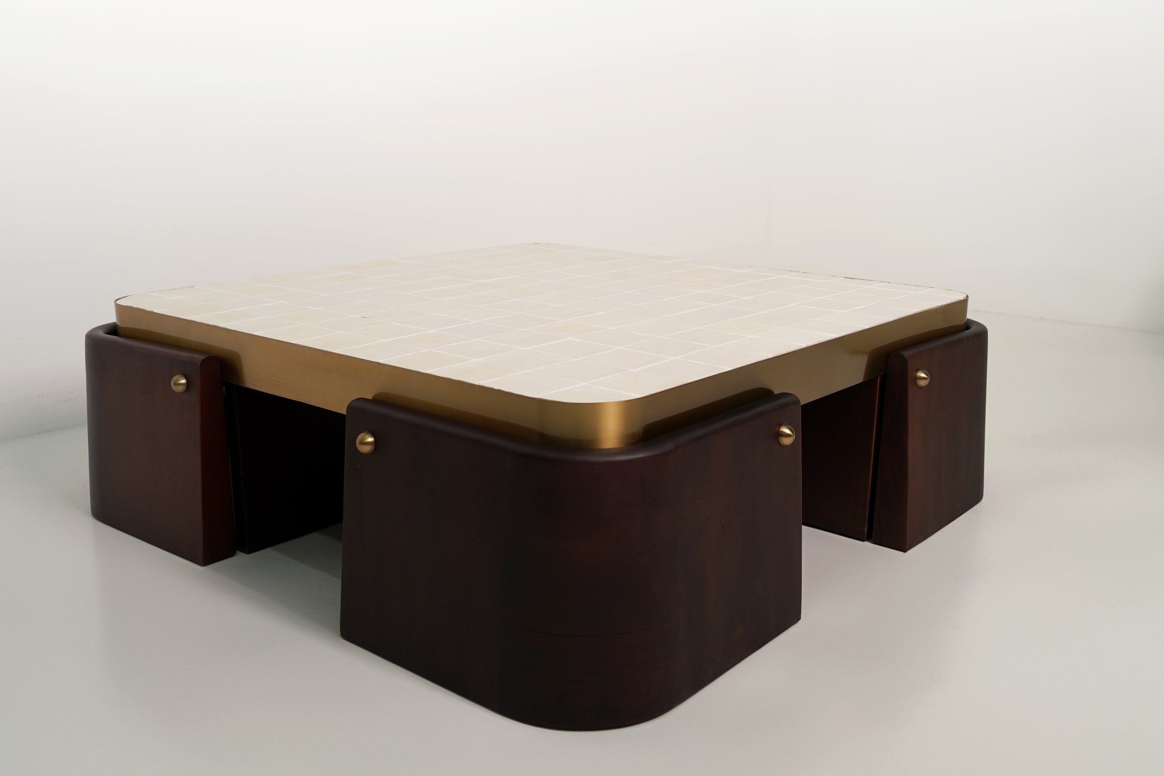 Juthoor Coffee Table