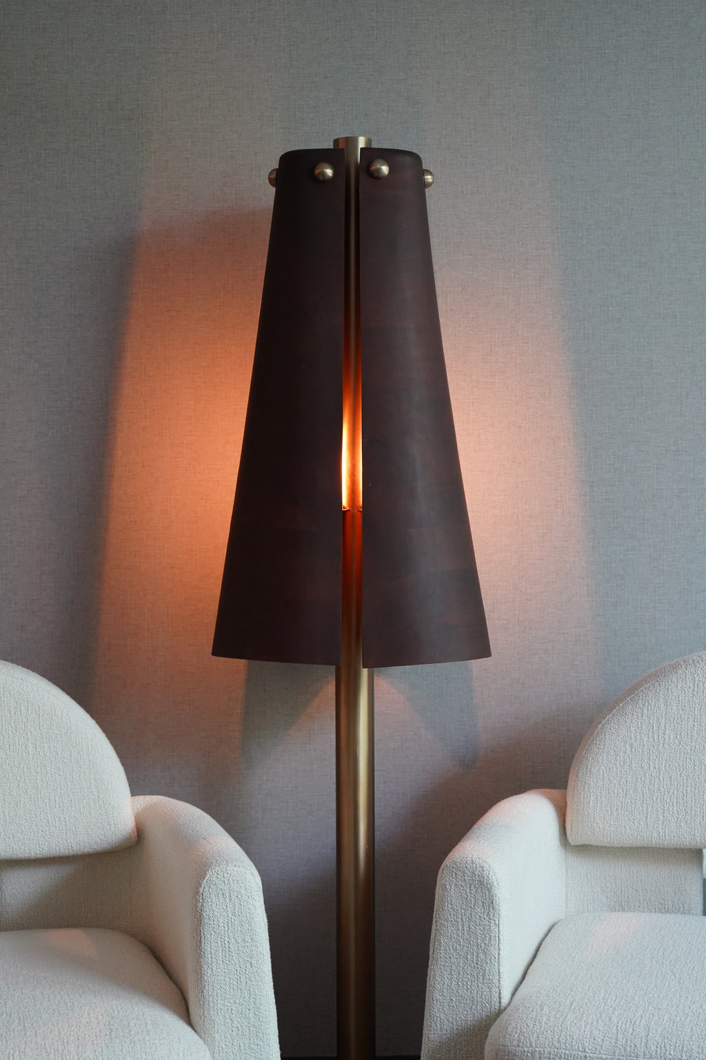 Juthoor Floor lamp